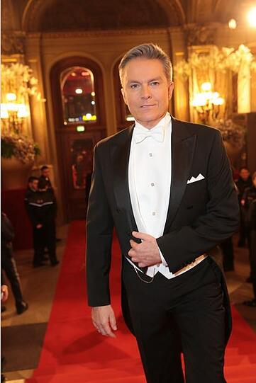 "Alles Walzer" - Die Bilder vom Wiener Opernball 2016.