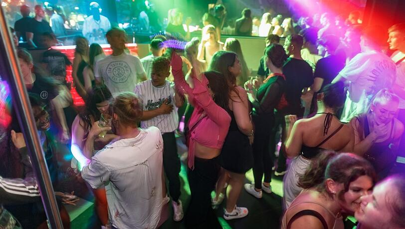 Tanzverbot vor Ostern in München: Hier wird trotzdem gefeiert