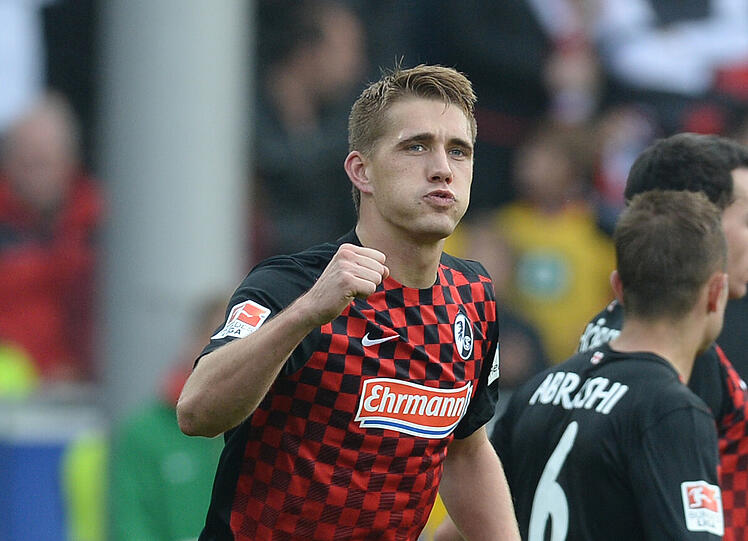 Nils Petersen (SC Freiburg): Als Zweitliga-Torschützenkönig gekommen, reichte es für Petersen beim FCB dennoch nicht für einen Platz im Kader. Wechselte 2012 zum SV Werder Bremen, ist dort nach einer guten ersten Runde schlechter geworden. Wurde nach Freiburg ausgeliehen und blieb trotz des Abstiegs in die zweite Liga. Dort aktuell mit elf Toren in 13 Spielen.