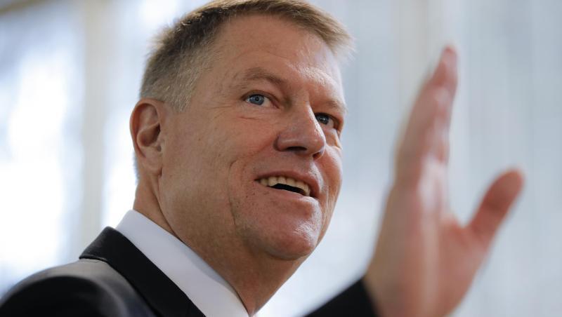 Klaus Iohannis, Präsident von Rumänien, winkt, nachdem er seine Stimme in einem Wahllokal abgegeben hat. Klaus Iohannis, Präsident von Rumänien, winkt, nachdem er seine Stimme in einem Wahllokal abgegeben hat.