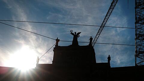 Morgenstimmung am Maximilianeum: hier allerdings eher ein Maxikranoleum.