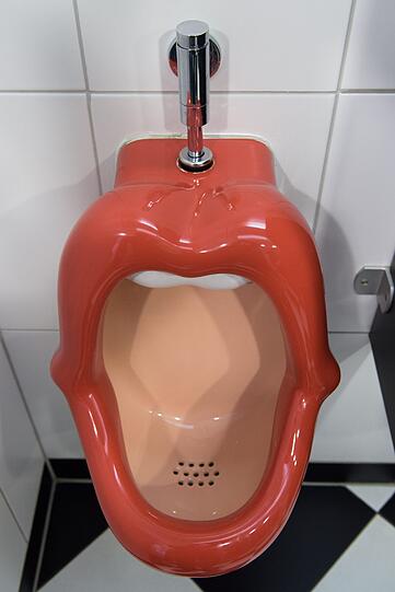 Vom Lippen- bis zum Goldklo: Am 19. November stehen Toiletten aller Art im Fokus.