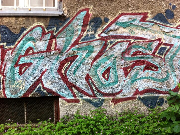 ... die "Ecke", wie hier im Graffiti groß zu lesen ist.