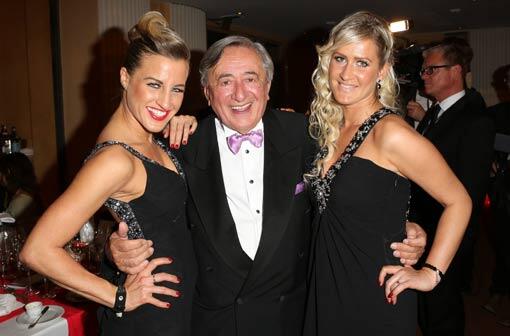 Richard Lugner mit Begleitung