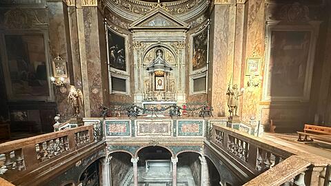 Unter dem Altar liegen Reliquien des heilig gesprochenen Papstes Silvester I.. (Archivbild)