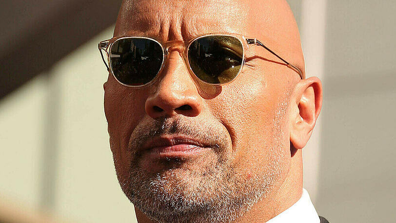 Dwayne Johnson trauert um seinen Vater Dwayne Johnson trauert um seinen Vater