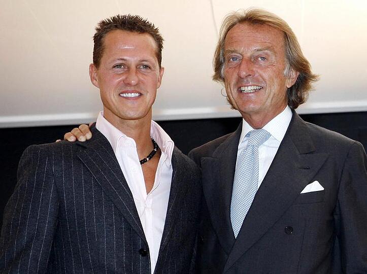 Luca di Montezemolo (r) und Michael Schumacher 2007 auf der IAA in Frankfurt/Main.