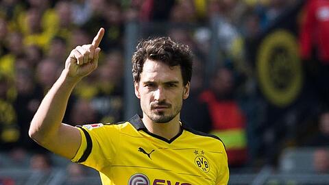 Mats Hummels, damals bei Borussia Dortmund, gestikuliert. Foto: Guido Kirchner/Archivbild