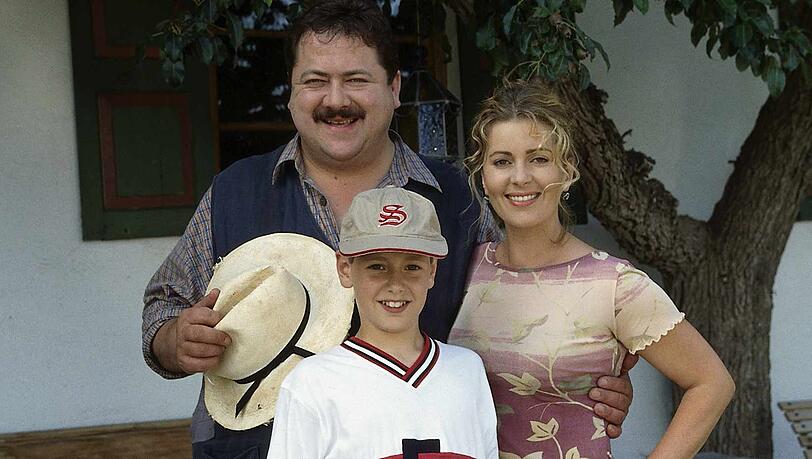 Was wurde eigentlich aus Thomas Stielner, der in "Die Rosenheim-Cops" bis zur sechsten Staffel den Sohn von Karin Thaler und Neffen von Joseph Hannesschl&auml;ger spielte?