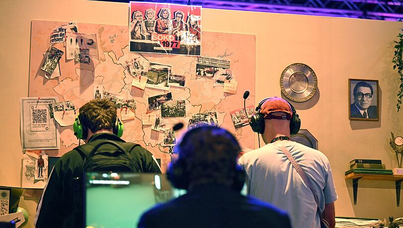 An einem Gamescom-Stand k&ouml;nnen Messebesucher noch bis Sonntag "Soko 1977" zur Probe spielen.