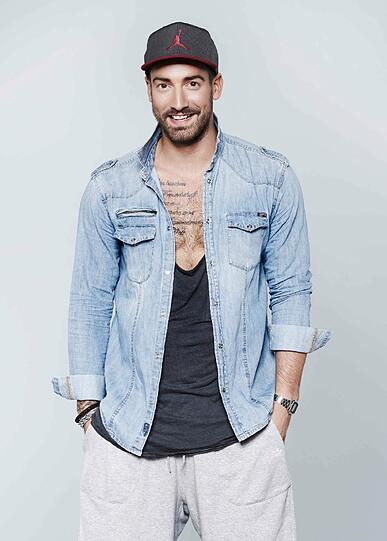 Schauspieler Jan Leyk bewohnt gemeinsam mit seinem 11 Mitstreitern das Promi-Haus.