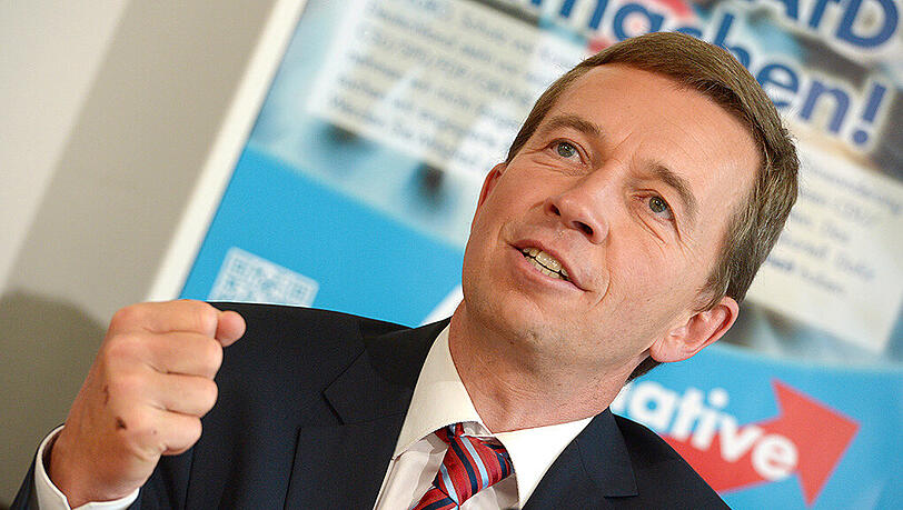 Steht und fällt die AfD mit ihm? - Partei-Co-Chef Bernd Lucke. Steht und fällt die AfD mit ihm? - Partei-Co-Chef Bernd Lucke.