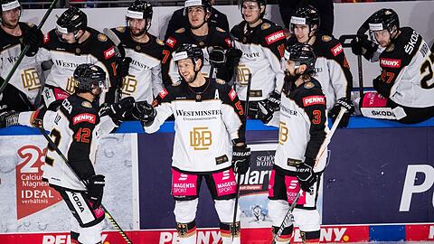 EHC für Olympia: Patrick Hager (r.) ist ein Fixkandidat, Yasin Ehliz (l.) hat sich ebenso empfohlen.