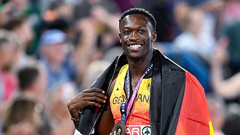Owen Ansah konnte trotz der drohenden Sperre nach Bronze bei der EM l&auml;cheln.