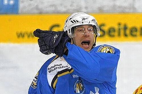 Mike Kompon kehrt zum EHC zurück