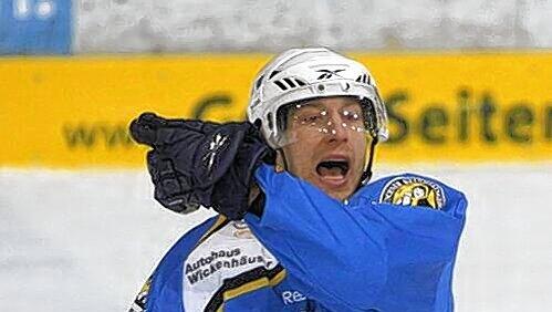 Mike Kompon kehrt zum EHC zurück Mike Kompon kehrt zum EHC zurück
