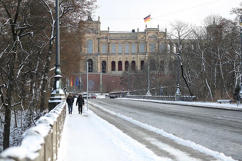 Der Winter ist da und der Bayerische Landtag macht Winterpause.
