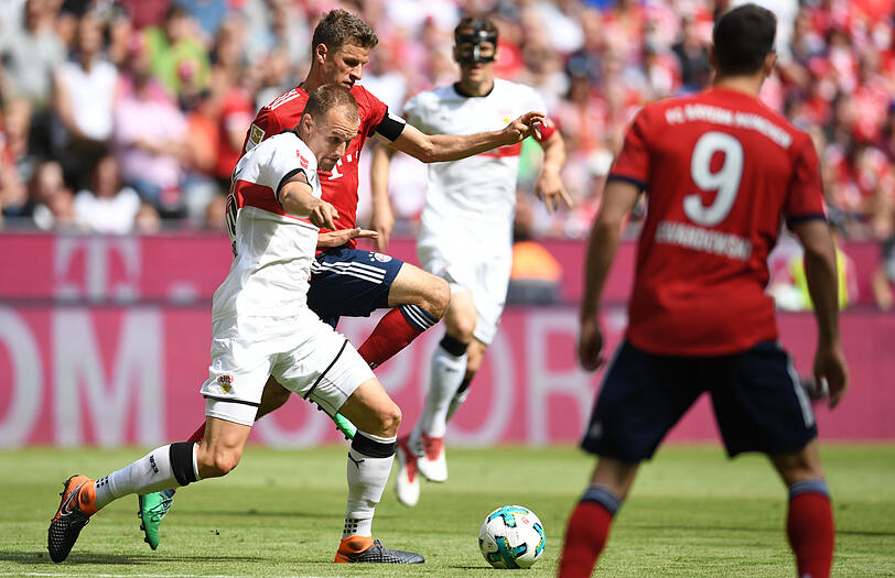 Thomas Müller: Note 5. Seinen 16 Tor-Vorlagen (Liga-Bestwert) konnte der Kapitän keine weitere hinzufügen. Auf der rechten Seite kaum ins Spiel eingebunden, seine Flanken und Pässe kamen meist nicht beim Mitspieler an.