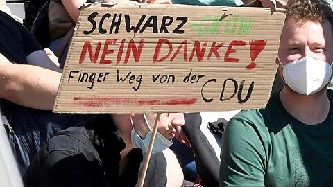 Rund 56 Prozent der Befragten will die Union in die Opposition schicken.