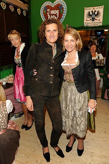 Innegrit Volkardt (Chefin vom Bayerischen Hof) und Kimberly Marteau Emerson