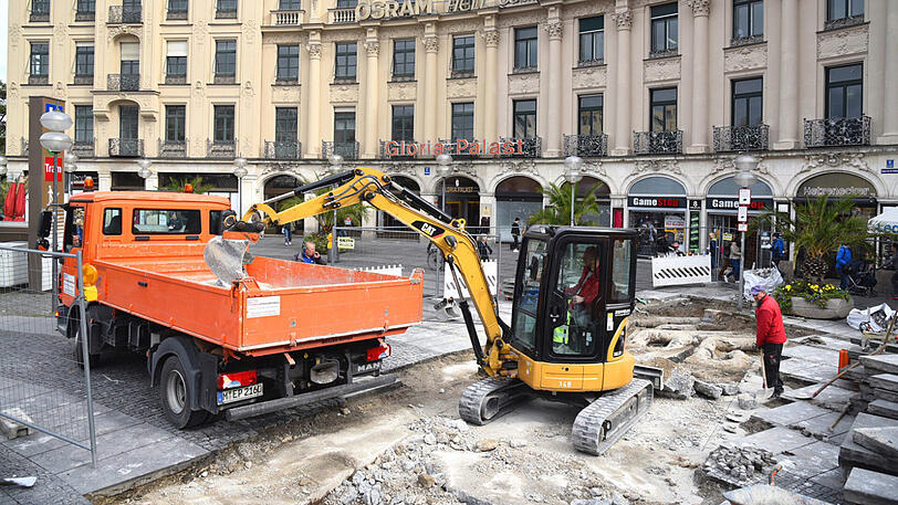 Ältere Bilder von der Stachus-Baustelle. Sie wird wahrscheinlich den ganzen Sommer über dauern.
