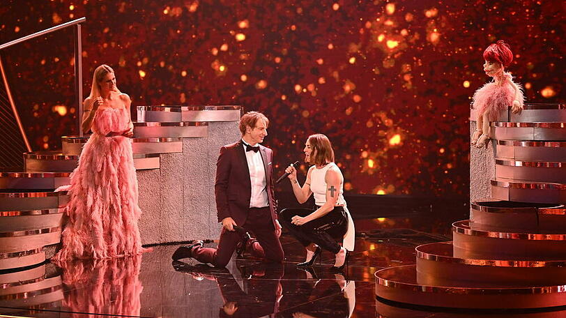 "Pretty in Plüsch": Ingolf Lück singt mit Melanie C