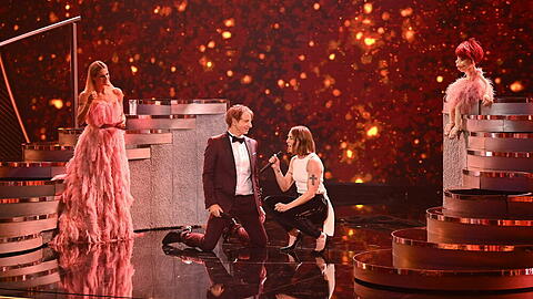 "Pretty in Plüsch": Ingolf Lück singt mit Melanie C