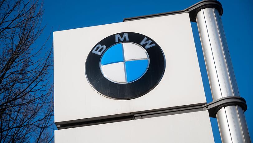2022 war ein erfolgreiches Jahr für BMW. Und das, obwohl der Autobauer weniger Fahrzeuge als noch im Vorjahr verkauft hat. (Symbolbild) 2022 war ein erfolgreiches Jahr für BMW. Und das, obwohl der Autobauer weniger Fahrzeuge als noch im Vorjahr verkauft hat. (Symbolbild)