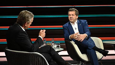 ZDF-Moderator Markus Lanz lockte den CDU-Ministerpr&auml;sidenten Sven Schulze am Donnerstag aus der Reserve, als es um eine m&ouml;gliche Zusammenarbeit mit der AfD ging.