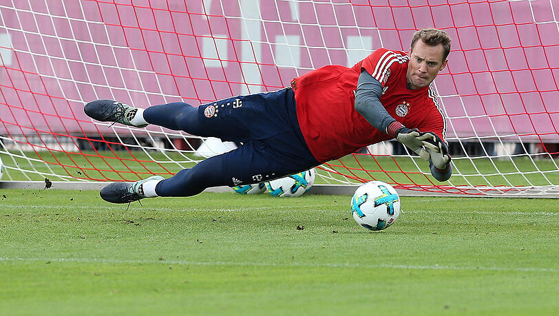 Steht wieder zwischen den Pfosten: Bayern-Keeper Manuel Neuer. (Archivbild) Steht wieder zwischen den Pfosten: Bayern-Keeper Manuel Neuer. (Archivbild)