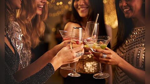 Gereifte Spirituosen wie Whisky, Cognac oder Rum verursachen mehr Kopfschmerzen als Gin oder Wodka.
