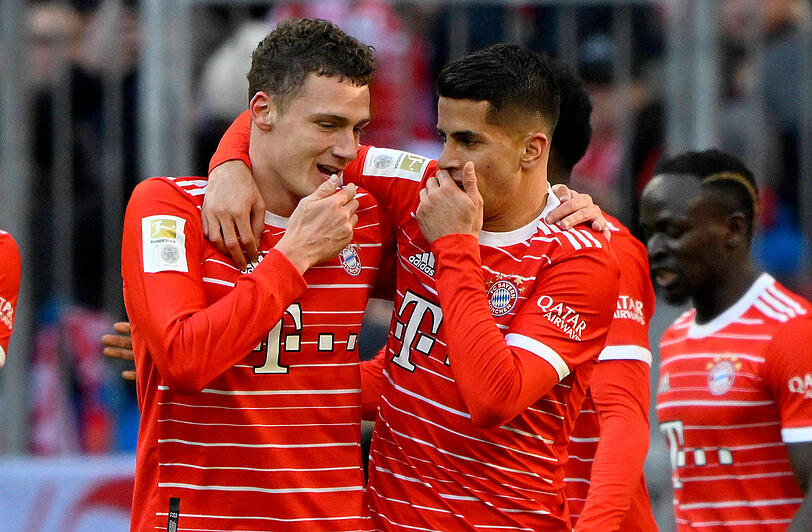 Benjamin Pavard undJoão Cancelo,