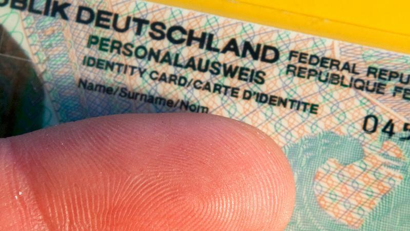Der elektronische Personalausweis kommt. Der elektronische Personalausweis kommt.