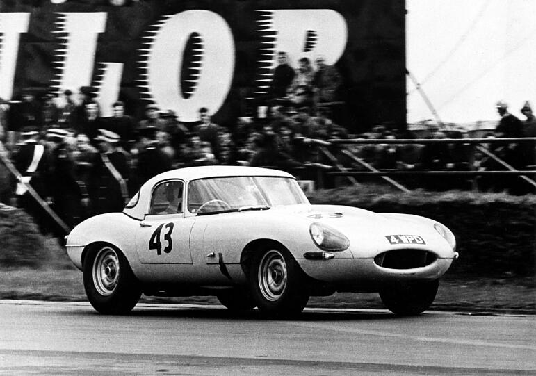 Für Sammler: Jaguar fertigt sechs weitere Exemplare des E-Type Lightweight von 1963.