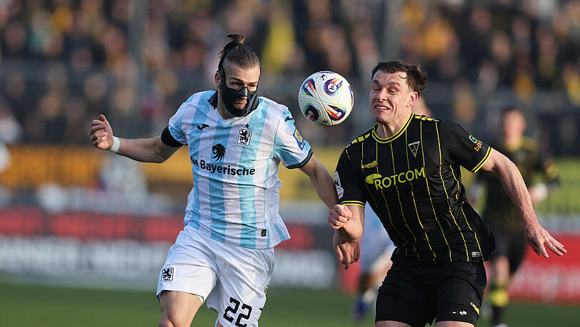Mit Maske, aber ohne Scheu: Auf Sigurd Haugen (l.) begr&uuml;ndet der TSV 1860 seine Hoffnung auf mehr Tore und Siege in den kommenden Wochen.