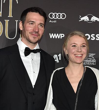 Miriam und Felix Neureuther heirateten 2017 und haben vier gemeinsame Kinder. Miriam und Felix Neureuther heirateten 2017 und haben vier gemeinsame Kinder.