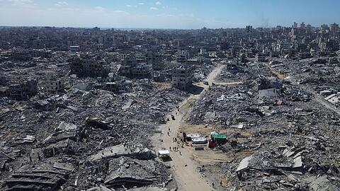 Die Waffenruhe im weitgehend zerstörten Gazastreifen gilt als fragil. (Archivbild)