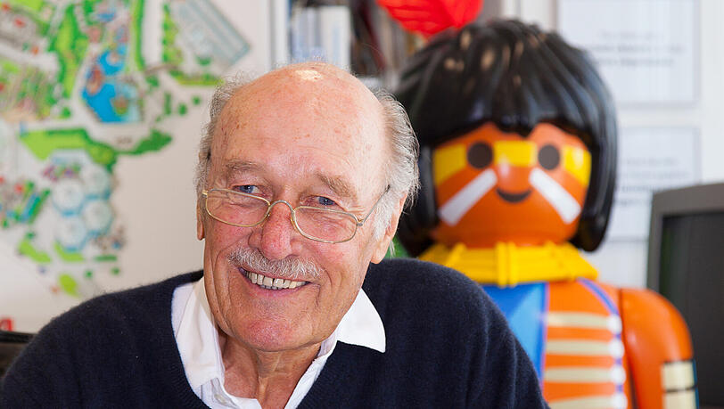 Playmobil-Papa: Unternehmer Horst Zirndorf stirbt im Alter von 81 Jahren. Playmobil-Papa: Unternehmer Horst Zirndorf stirbt im Alter von 81 Jahren.
