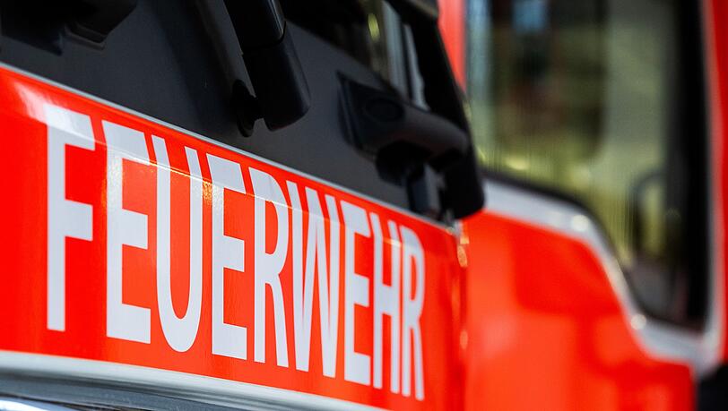 Die Feuerwehr ist im Einsatz. (Symbolbild)
