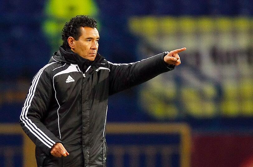 Ab Sommer 2012 trainierte er den ungarischen Rekordmeister Ferencvaros Budapest.