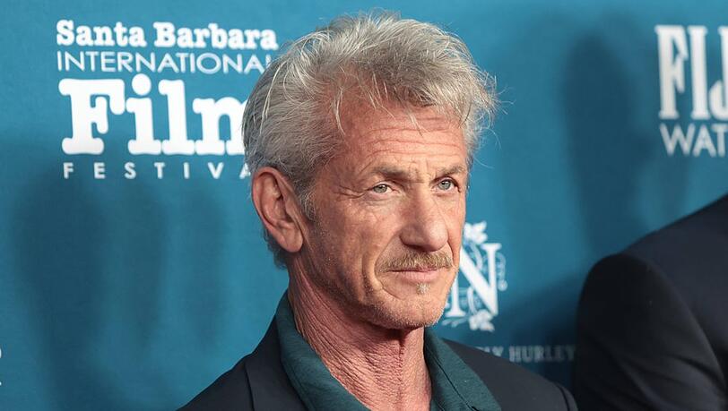 Sean Penn hat einen Oscar gewonnen, diesen aber nicht persönlich entgegengenommen. Sean Penn hat einen Oscar gewonnen, diesen aber nicht persönlich entgegengenommen.