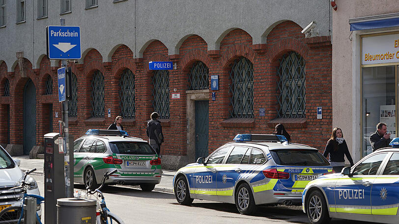 Die Polizeiinspektion 11 in der Hochbrückenstraße.