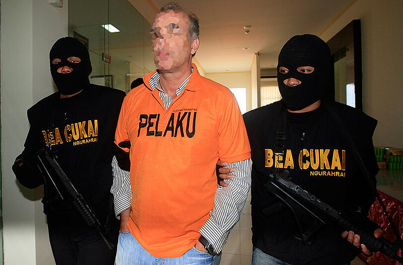 Weitere Bilder vom in Bali verhafteten Hans Peter N.