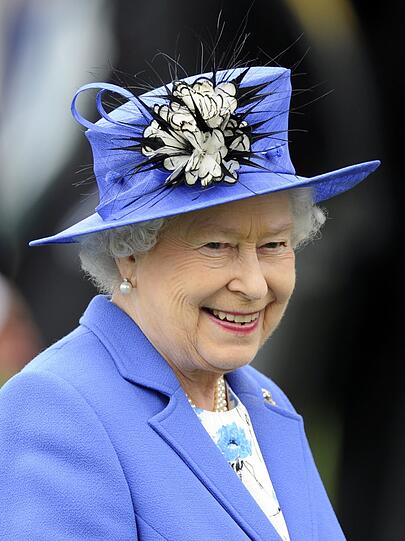 Queen: Die britische Monarchin Elizabeth II. wird mit Ehemann Prinz Philipp die Olympischen Spiele in London eröffnen. Ihr Vater, König George VI., hatte dies bei den Spielen 1948 schon getan.
