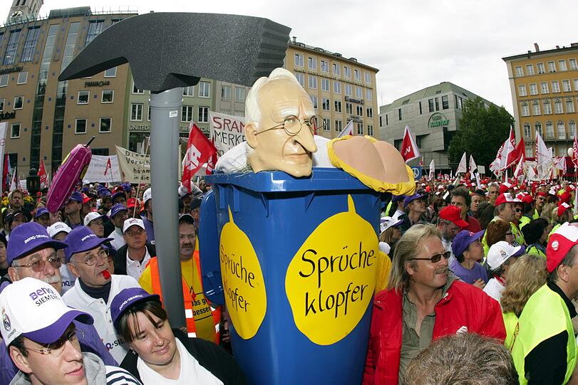 21. Oktober 2006: Die Gewerkschaften organisieren einen bundesweiten Aktionstag gegen die Reformpläne der Großen Koalition.
