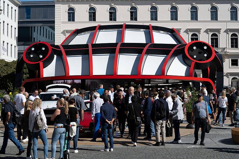 Die IAA ist zwar eine Messe, doch sie belegt mit ihren Aufbauten auch prominente Plätze in der Altadt und der Maxvorstadt. Das stört die Grünen gewaltig. Geht es nach dem Wirtschaftsreferenten, soll sie sogar noch größer werden.