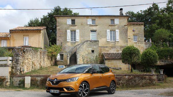 Die Version ohne "Grand": Hier die "kleine" Variante des neuen Renault Scenic. Die Version ohne "Grand": Hier die "kleine" Variante des neuen Renault Scenic.