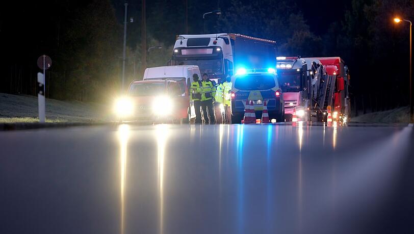 Firemní hraniční kontroly na všech úrovních – kritika PIB