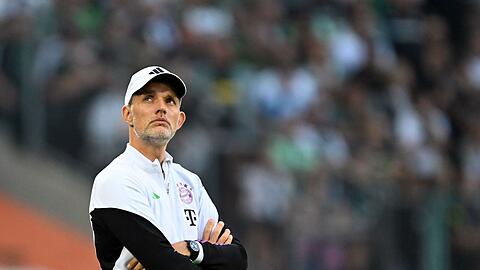 Bayerns Trainer Thomas Tuchel an der Seitenlinie.