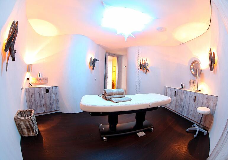 Gewinnen Sie eine Wellness- und Ski-Woche zu zweit im Tiroler Luxus-Resort "Hotel Jungbrunn - Das Alpine Lifestyle Hotel"